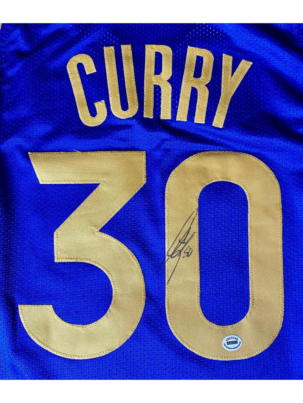Steph Curry Signed Jersey With COA (A46963)
